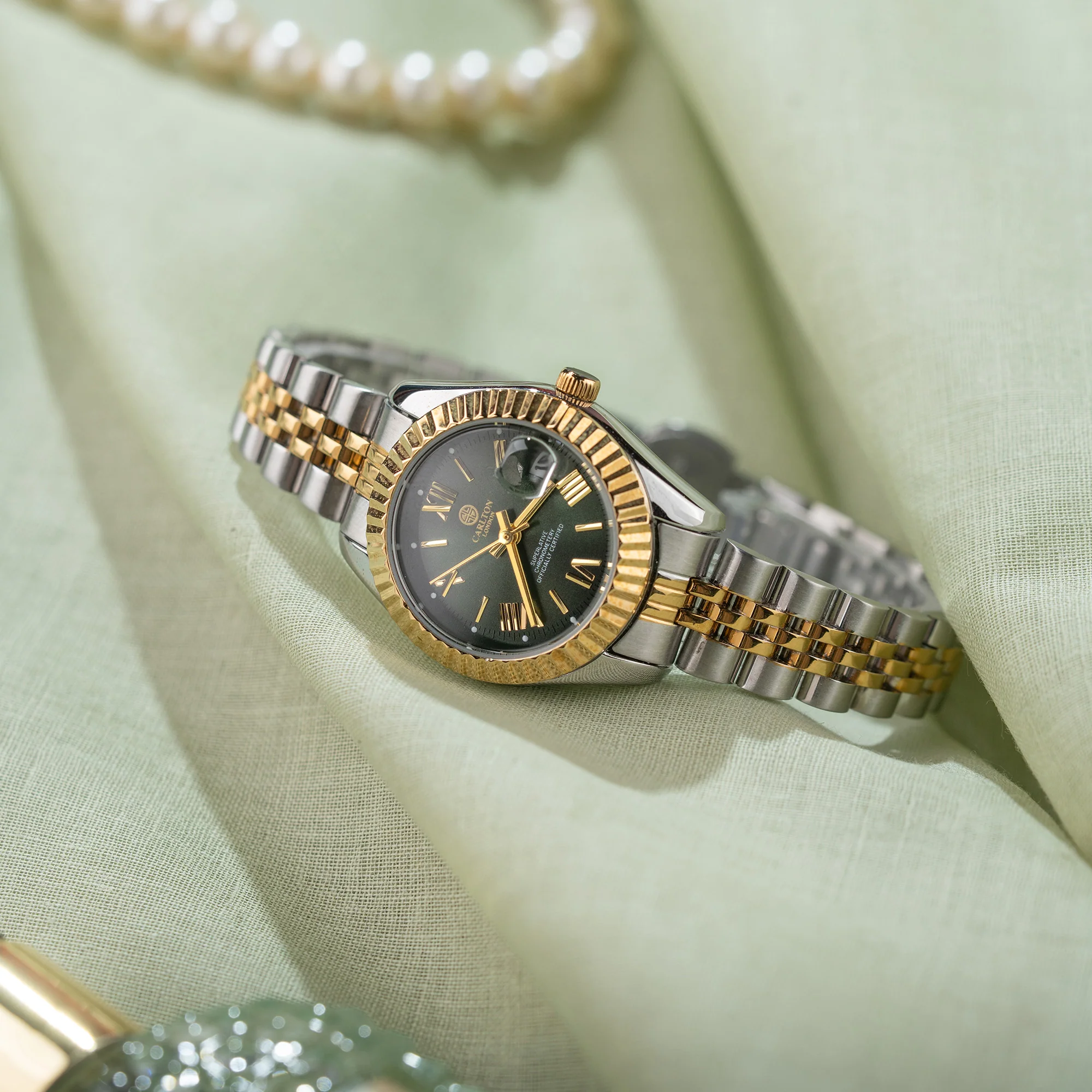 Harper: Mini Green Stainless Steel Women Analog Watch - CLRLW-006 - Image 3