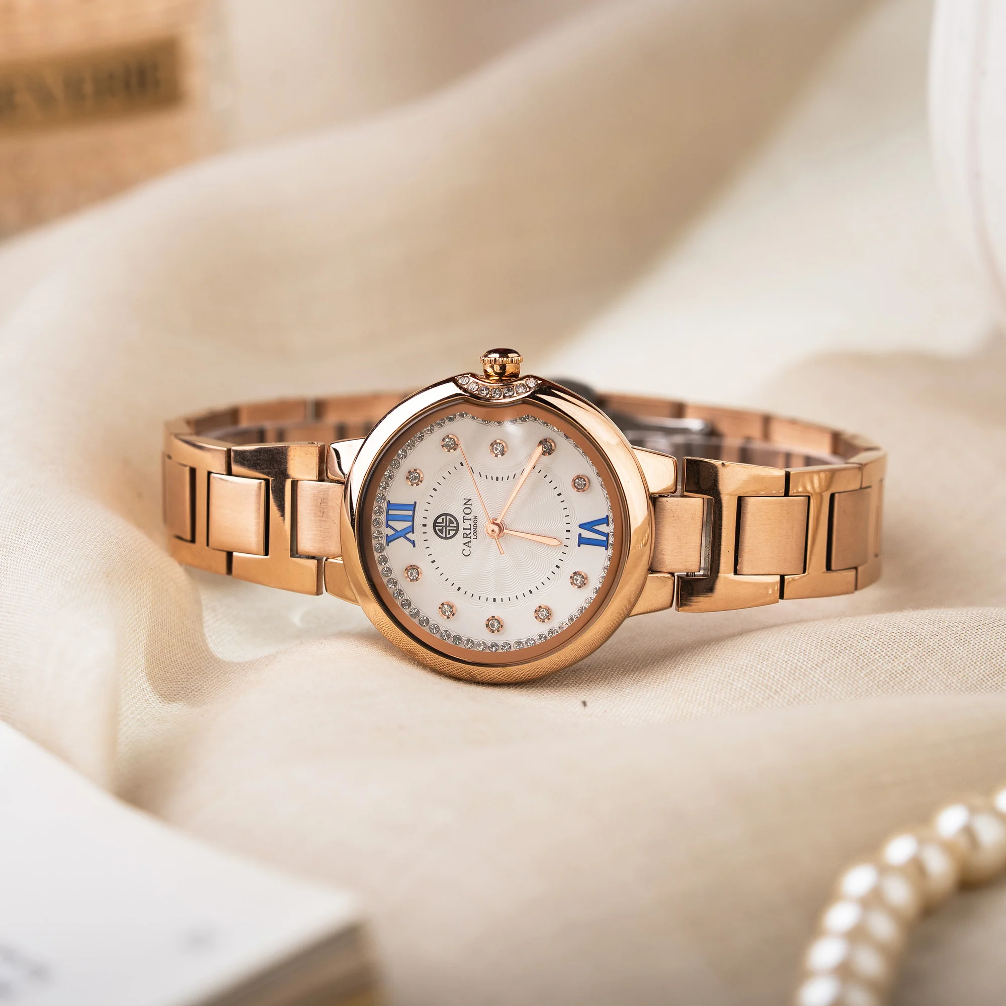 Charlotte : White/ Rose Gold Stainless Steel Women Analog Watch - CLWDRGS-004 - Image 3