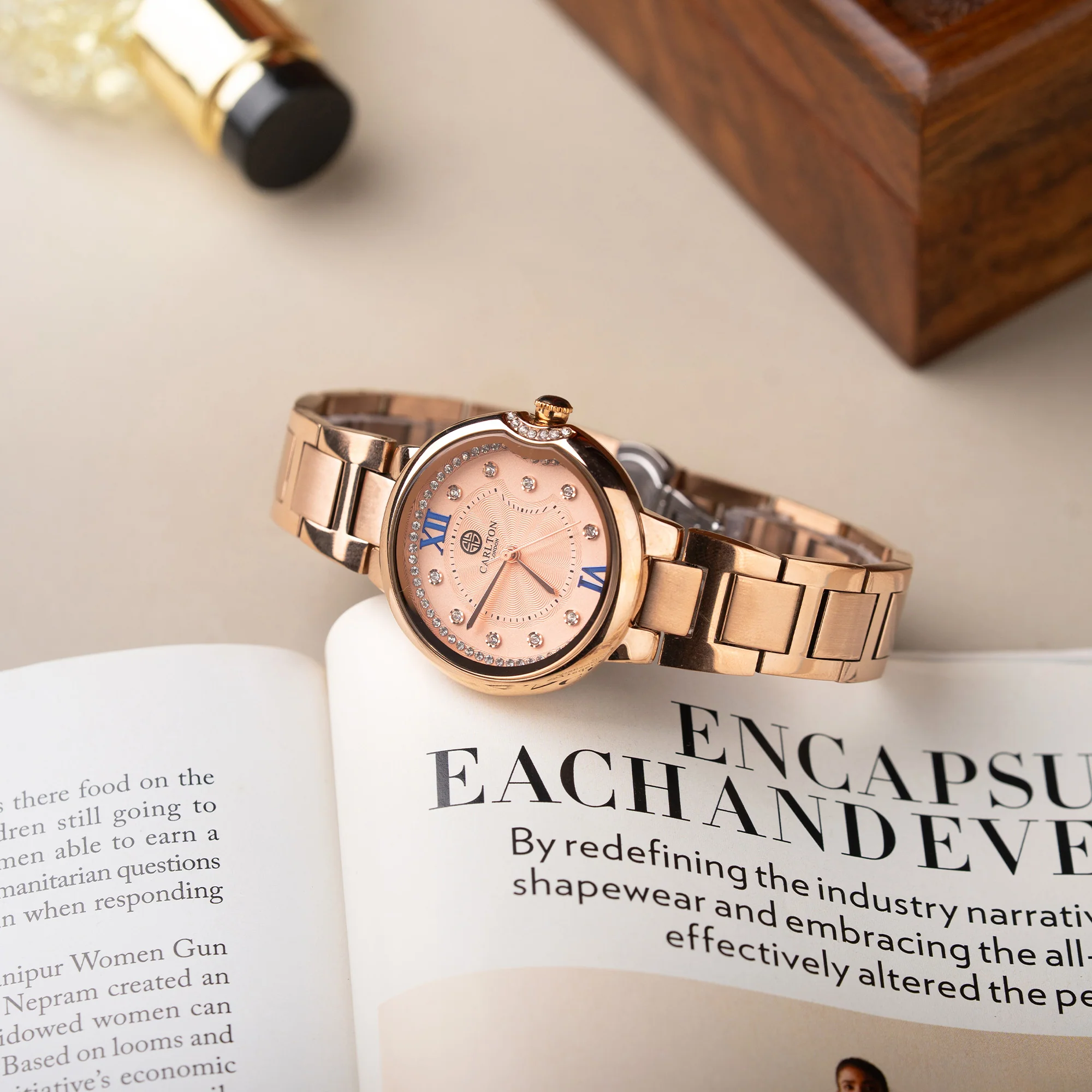 Charlotte : Rose Gold Stainless Steel Women Analog Watch - CLDRGS-002 - Image 3